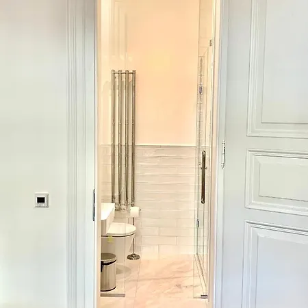 Apartment Palace Dlazdena - New Town *