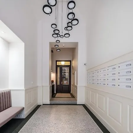 Apartment Palace Dlazdena - New Town Prague