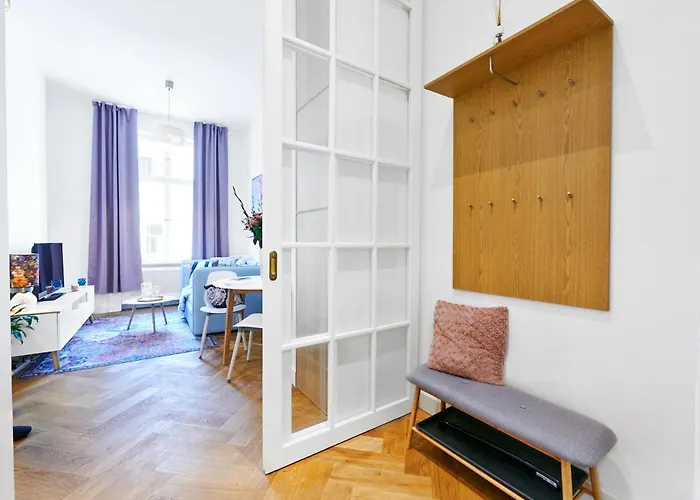 Apartment Palace Dlazdena - New Town