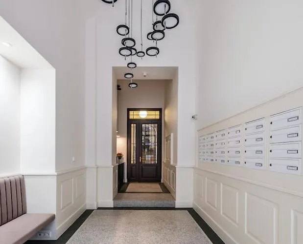 Apartment Palace Dlazdena - New Town Prague
